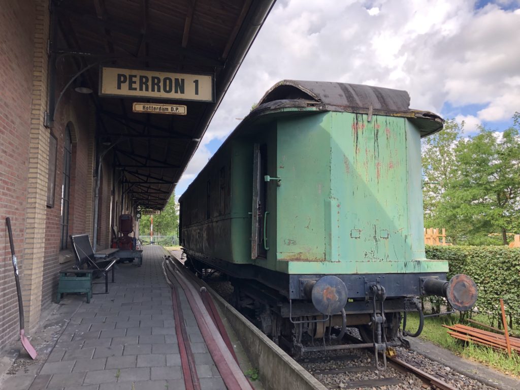 De ZHESM-wagen na aankomst in Rotterdam. 